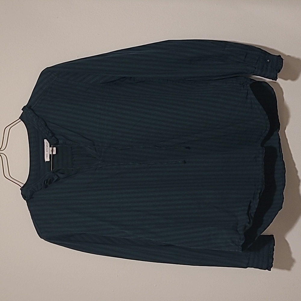 Free Assembly XS long sleeve striped shirt
